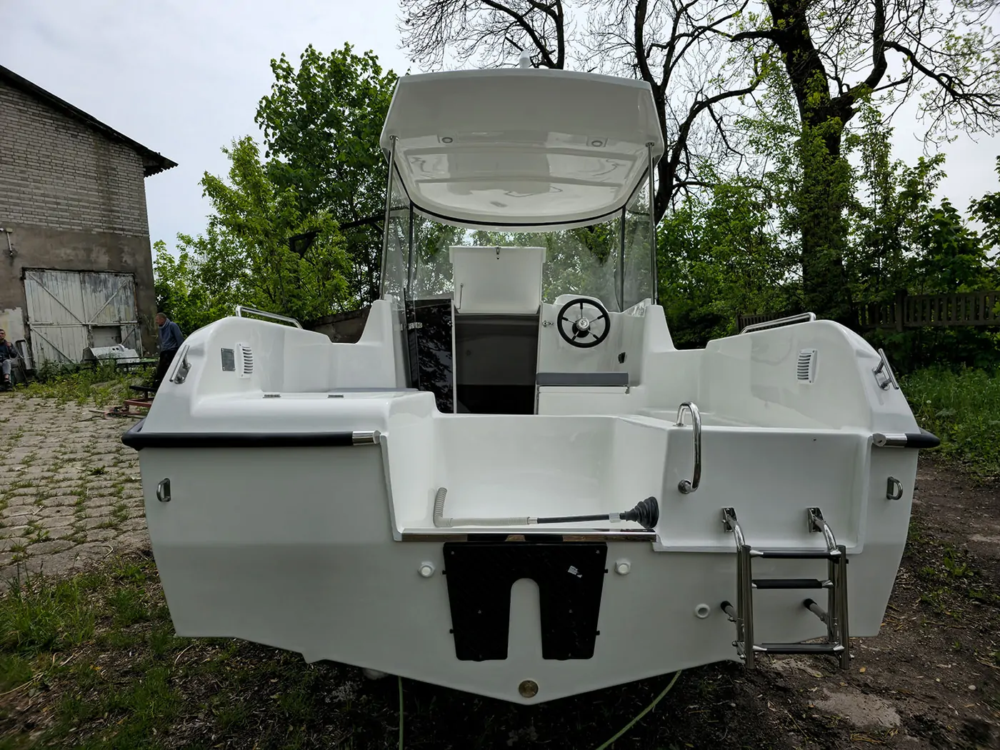 Laos 540 Pilothouse Kabinli Tekne