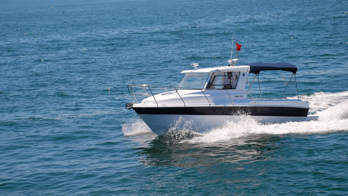 Mercan Goby 230 kabinli motor bot seyirde