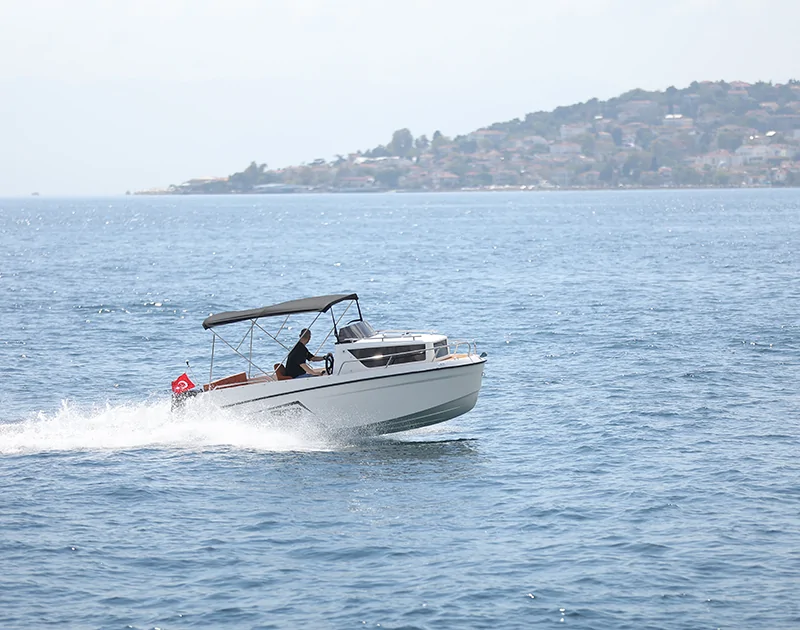 Safter 495 Cabin Cruiser – 17