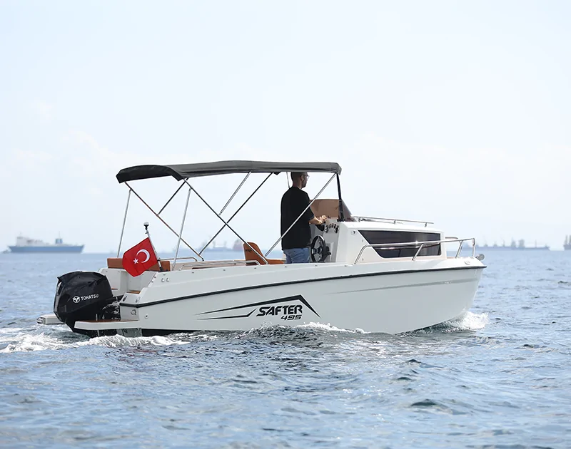 Safter 495 Cabin Cruiser – 18